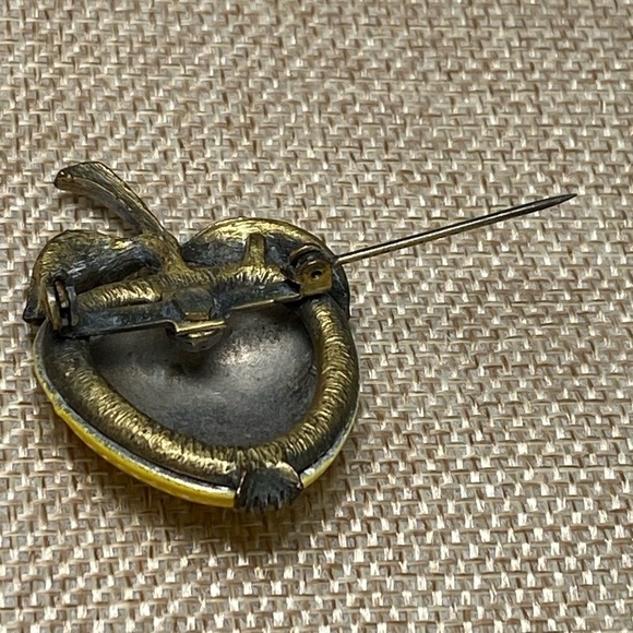 Vintage Yellow Apple Enamel Brooch Pin Anyique Gold Tone Leaves Estate - Picture 7 of 8